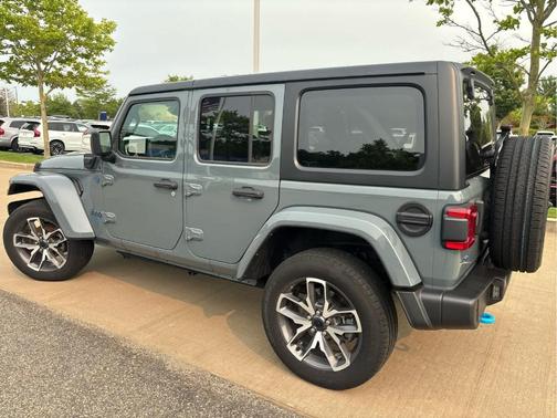 Anvil Clearcoat 2024 Jeep Wrangler 4xe Sport