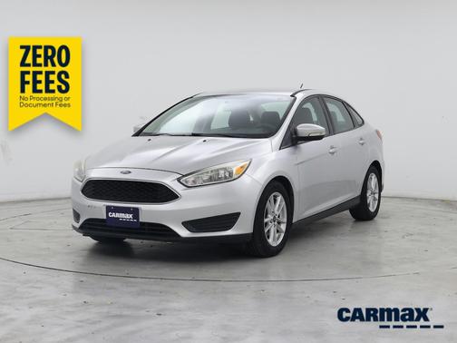 Gray 2015 Ford Focus SE