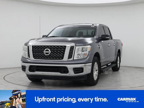 2017 Nissan Titan SV