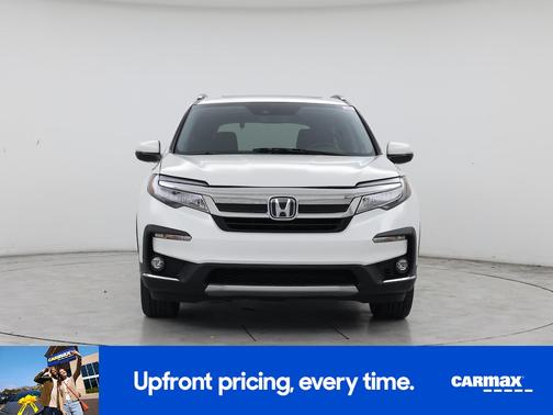 White 2022 Honda Pilot Touring