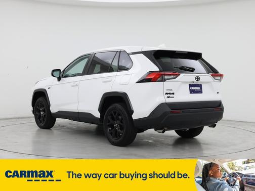 2022 Toyota RAV4 LE