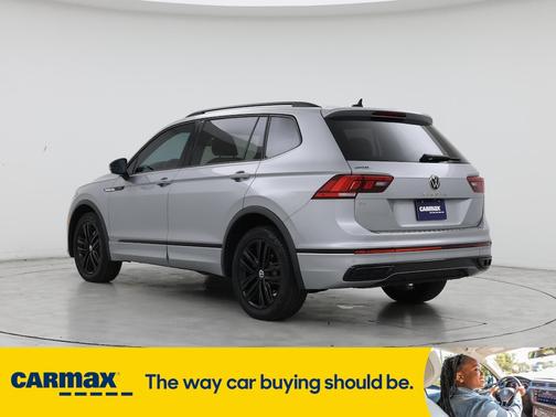 2022 Volkswagen Tiguan SE R-Line Black