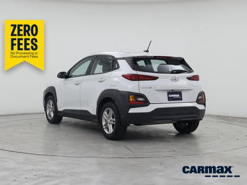 White 2019 Hyundai KONA SE