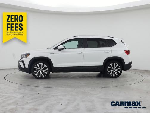 White 2023 Volkswagen Taos SE