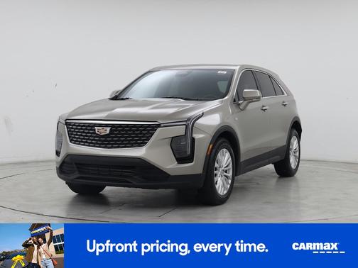 Gold 2024 Cadillac XT4 Luxury