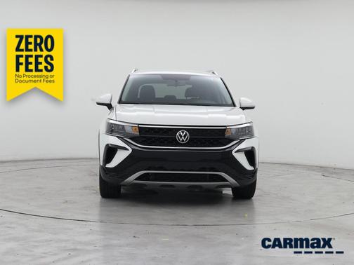 White 2022 Volkswagen Taos SE