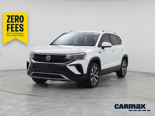 White 2022 Volkswagen Taos SE