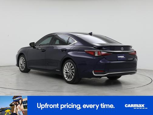 2022 Lexus ES 300h Ultra Luxury