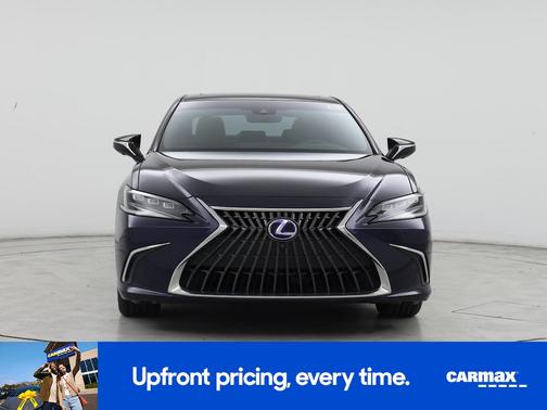 2022 Lexus ES 300h Ultra Luxury