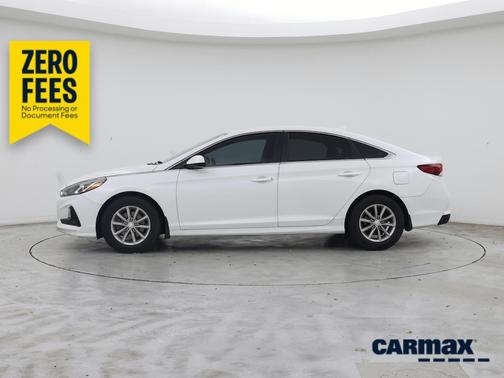 White 2019 Hyundai SONATA SE