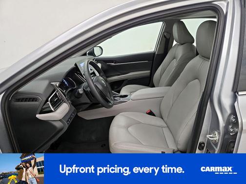 Silver 2022 Toyota Camry SE