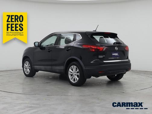 Black 2017 Nissan Rogue Sport S