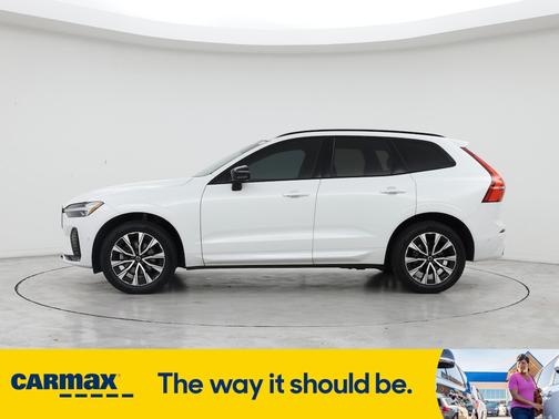 2024 Volvo XC60 B5 Plus Dark Theme