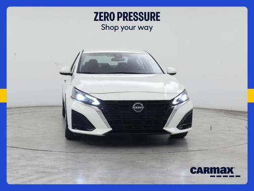 White 2023 Nissan Altima S