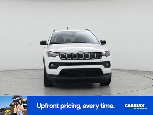 White 2022 Jeep Compass Latitude