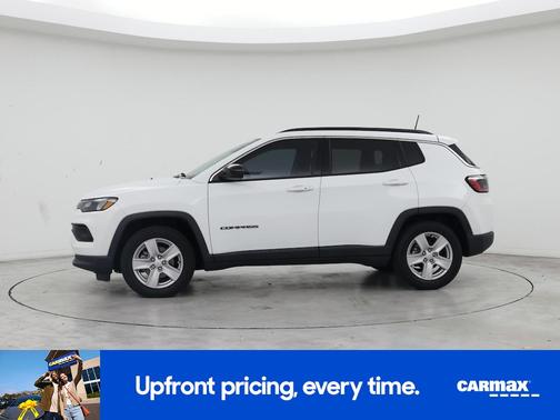 White 2022 Jeep Compass Latitude