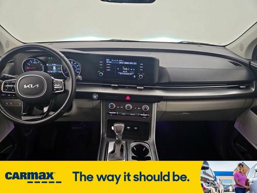 2022 Kia Carnival LX