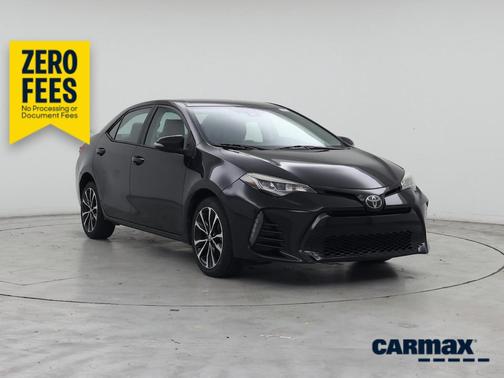 Black 2018 Toyota Corolla SE