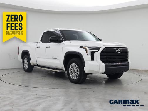 White 2022 Toyota Tundra SR5