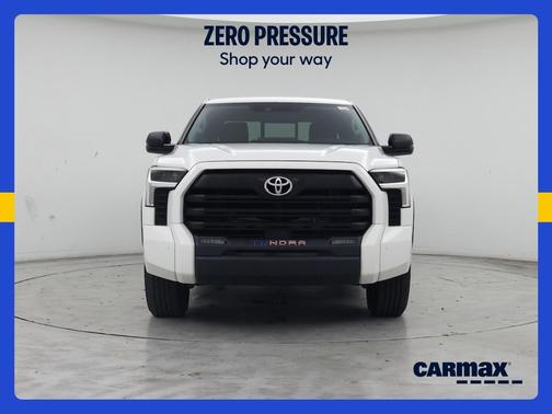 White 2022 Toyota Tundra SR5