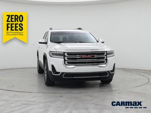 White 2023 GMC Acadia SLT