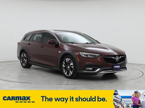 2018 Buick Regal TourX Essence