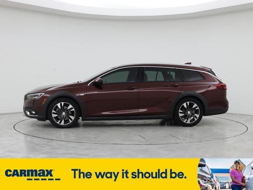 2018 Buick Regal TourX Essence