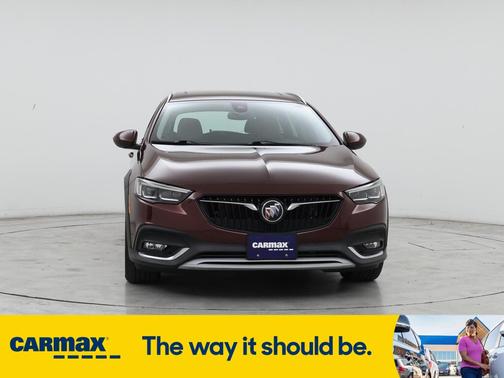 2018 Buick Regal TourX Essence