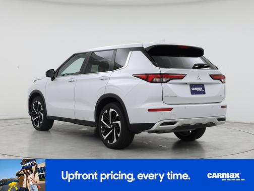 2023 Mitsubishi Outlander SE
