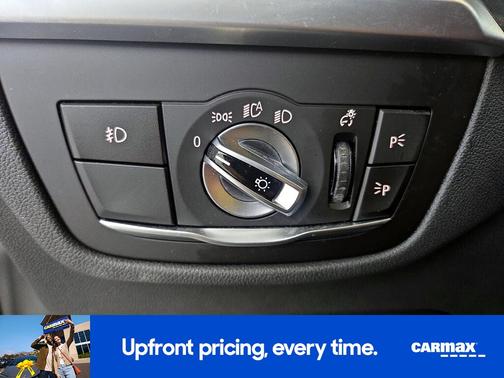 White 2019 BMW X3 XDrive30i