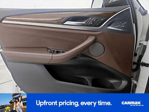 White 2019 BMW X3 XDrive30i