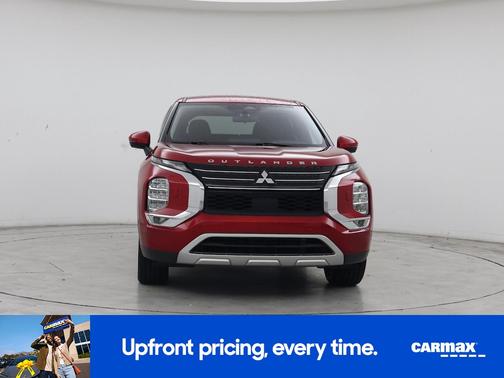 Red 2023 Mitsubishi Outlander SE
