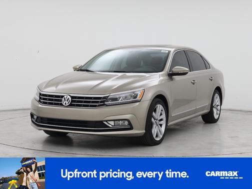 2016 Volkswagen Passat SEL