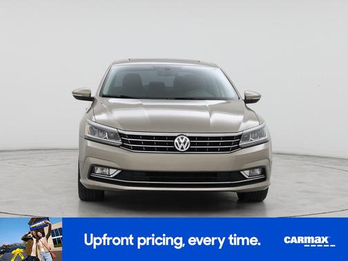 2016 Volkswagen Passat SEL