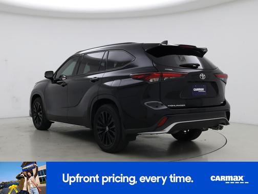 Black 2024 Toyota Highlander XSE