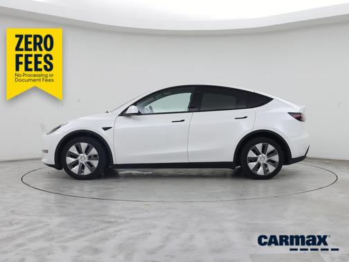 White 2023 Tesla Model Y Long Range