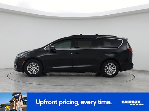 Black 2022 Chrysler Pacifica Touring L