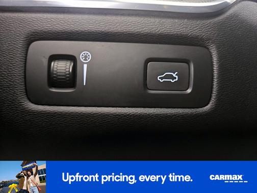 2020 Volvo XC60 T5 R-Design