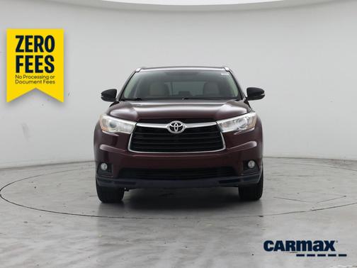 Red 2016 Toyota Highlander XLE