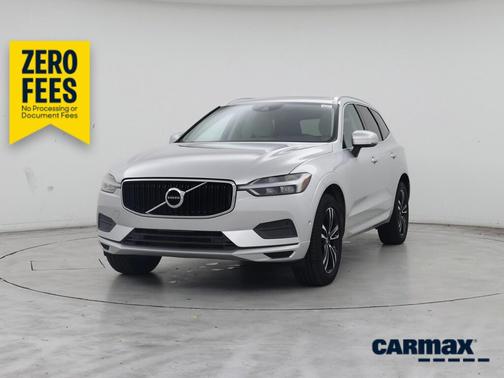 Silver 2019 Volvo XC60 T5 Momentum