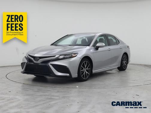 Silver 2021 Toyota Camry SE