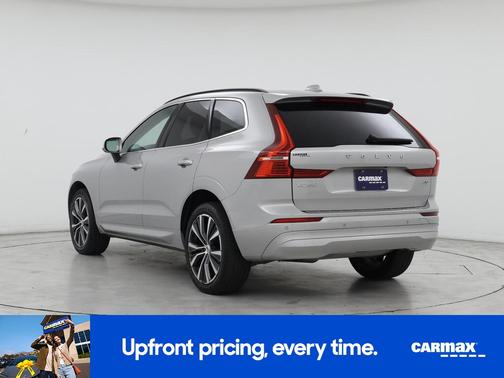 2022 Volvo XC60 B5 Momentum