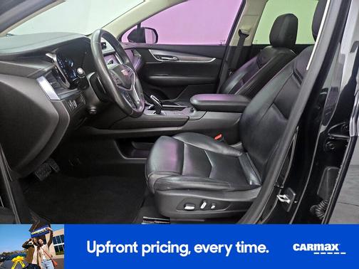 Black 2018 Cadillac XT5 Luxury