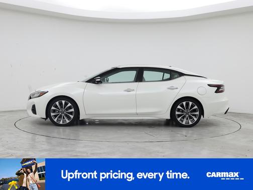 White 2023 Nissan Maxima Platinum