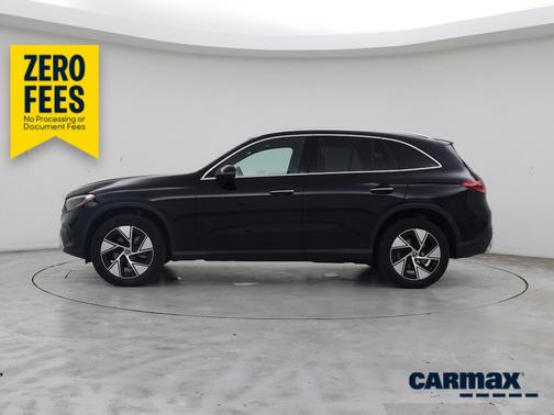 Black 2024 Mercedes-Benz GLC 300