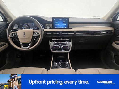 White 2022 Lincoln Corsair Standard