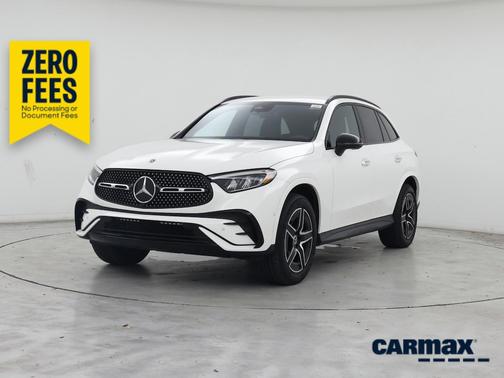 White 2024 Mercedes-Benz GLC 300
