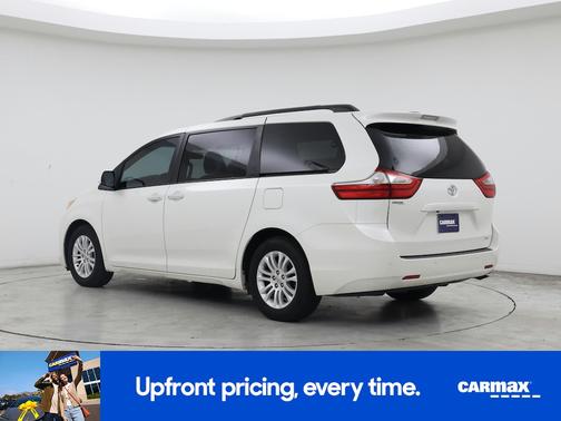 2017 Toyota Sienna XLE