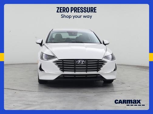 White 2023 Hyundai SONATA SE