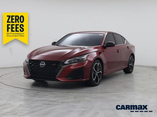 Red 2023 Nissan Altima SR